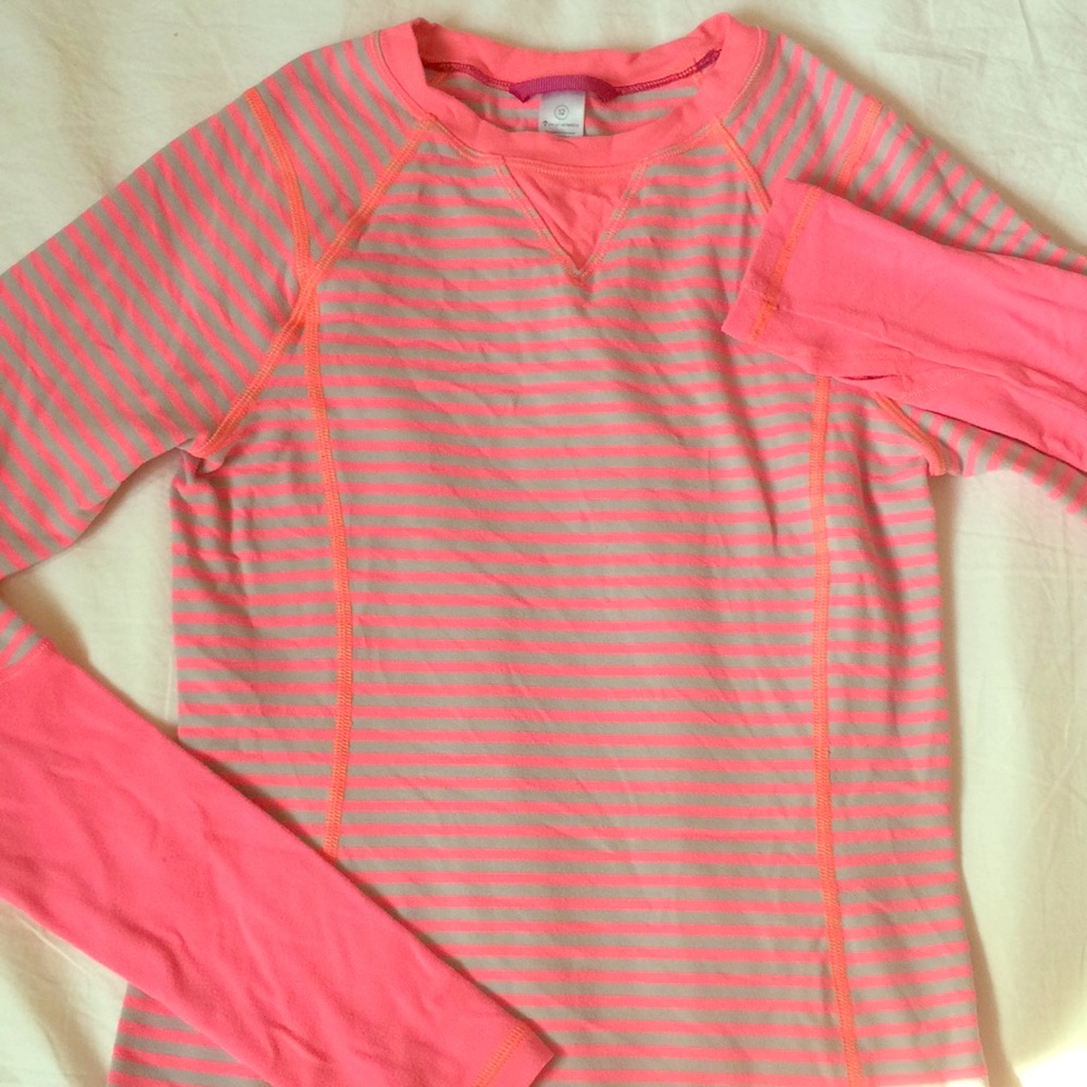 IVIVVA• Long Sleeve